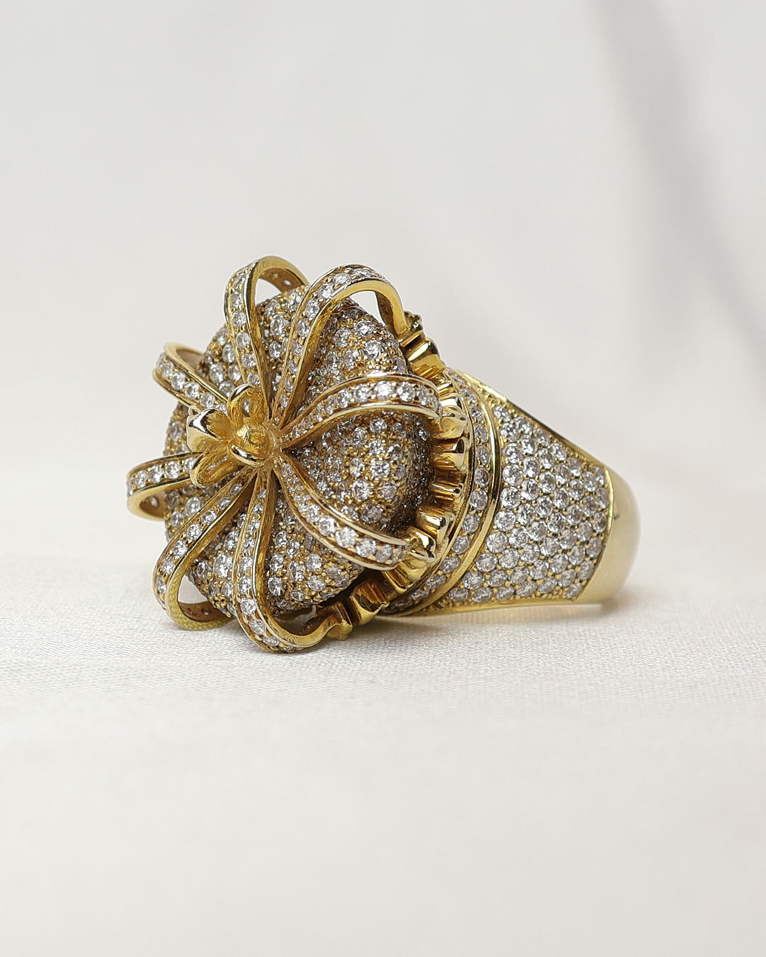 Anello Vistoso oro bianco e diamanti cod. 8137