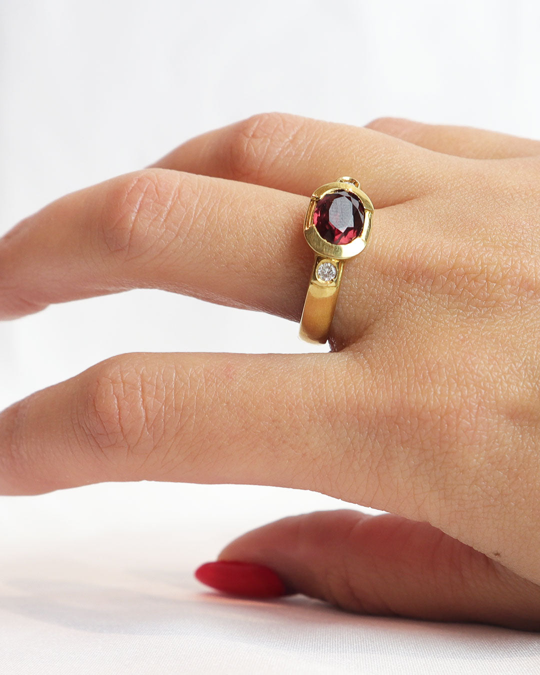 Anello rubino cod. 7883