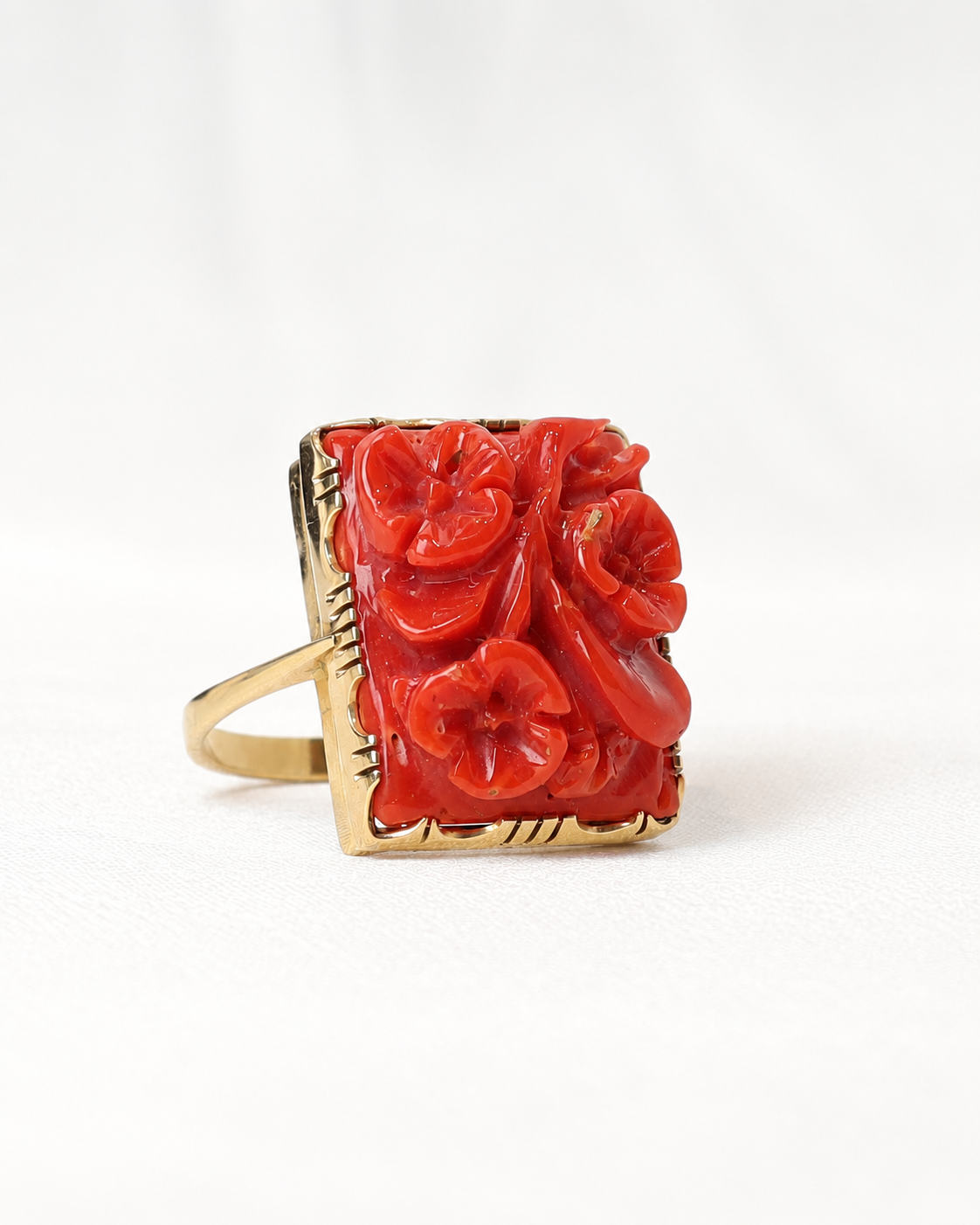Anello corallo cod. 0016
