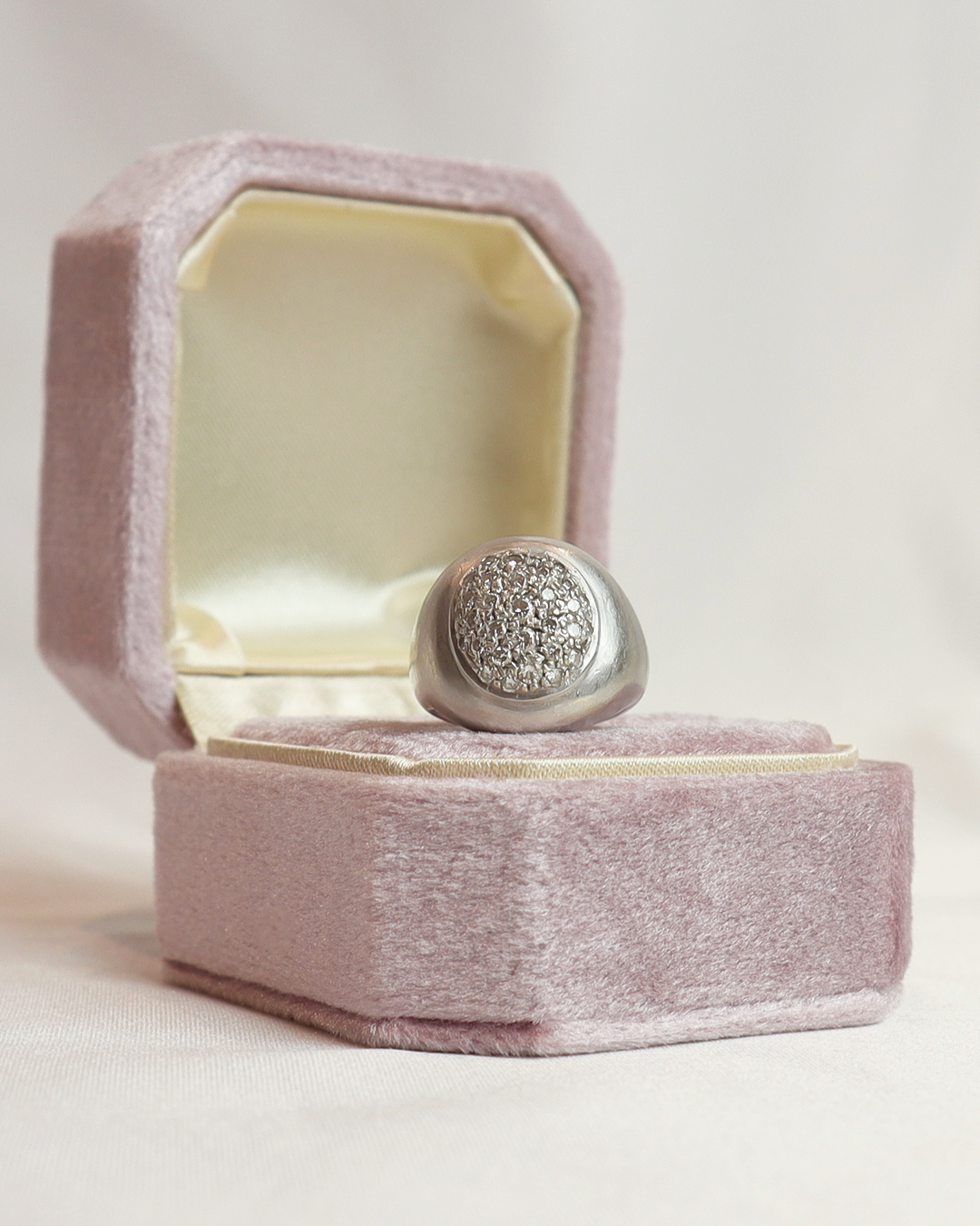 Anello da mignolo oro e diamanti cod. 8039