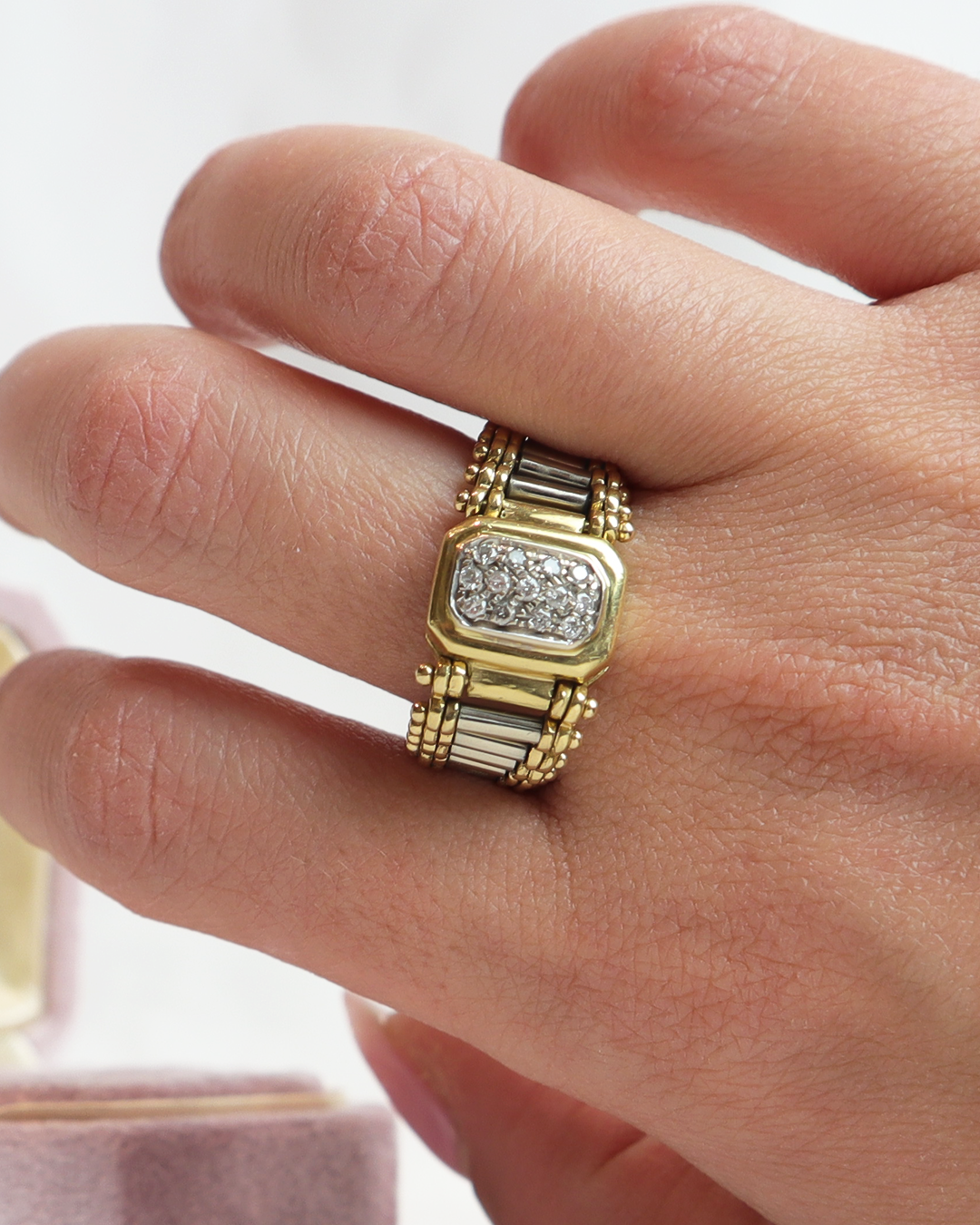 Anello fascia in oro cod. 7824