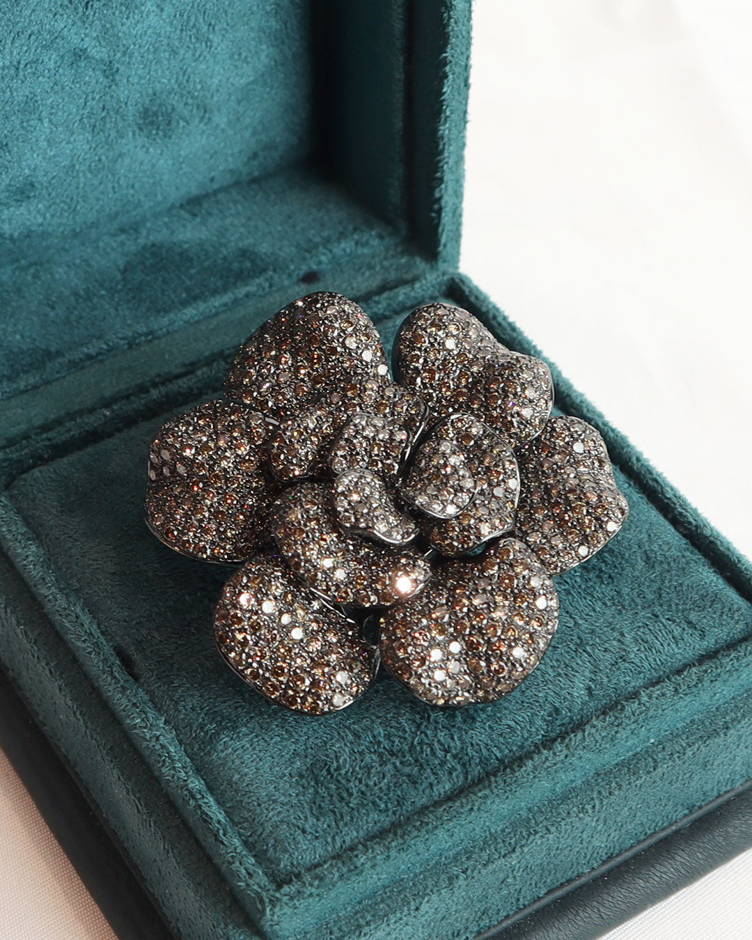 Anello oro e diamanti Brown cod. 7929