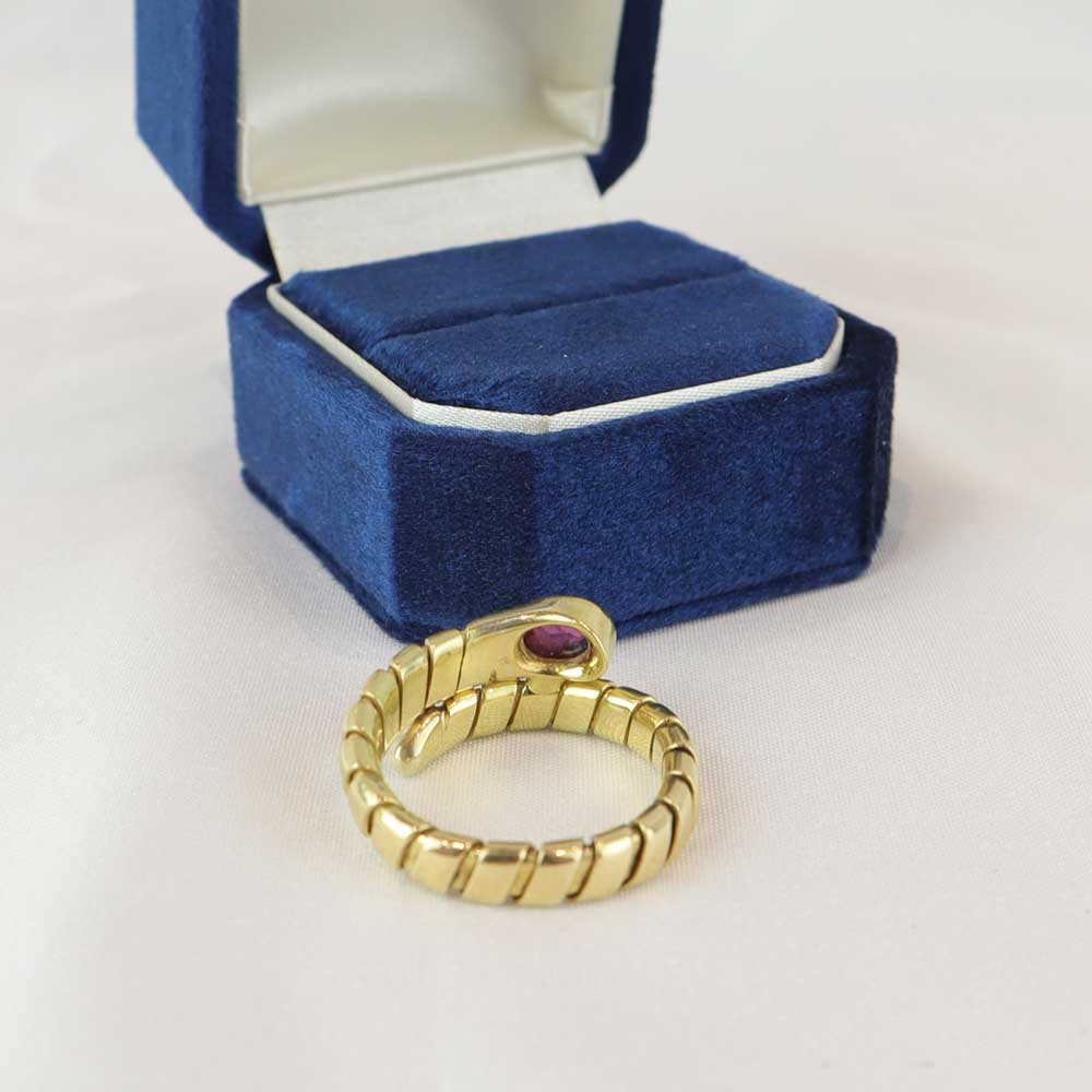 Anello oro giallo e rubino cod. 7863