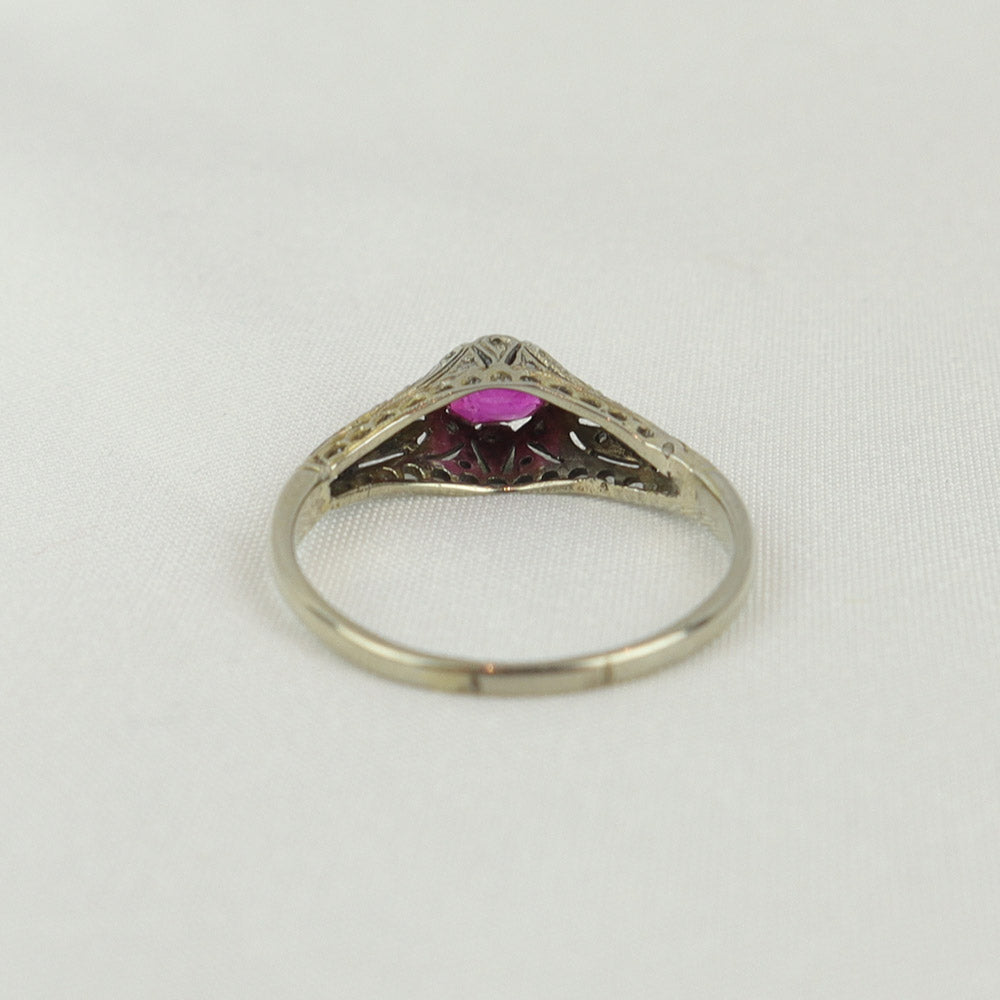 Anello platino e rubino cod. 6636