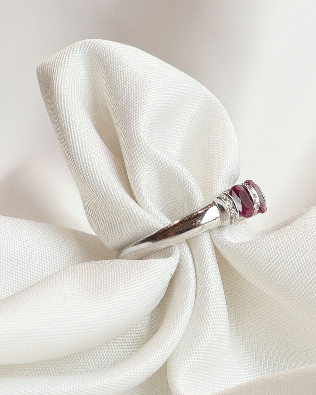 Anello vintage rubini e brillanti cod. 7904