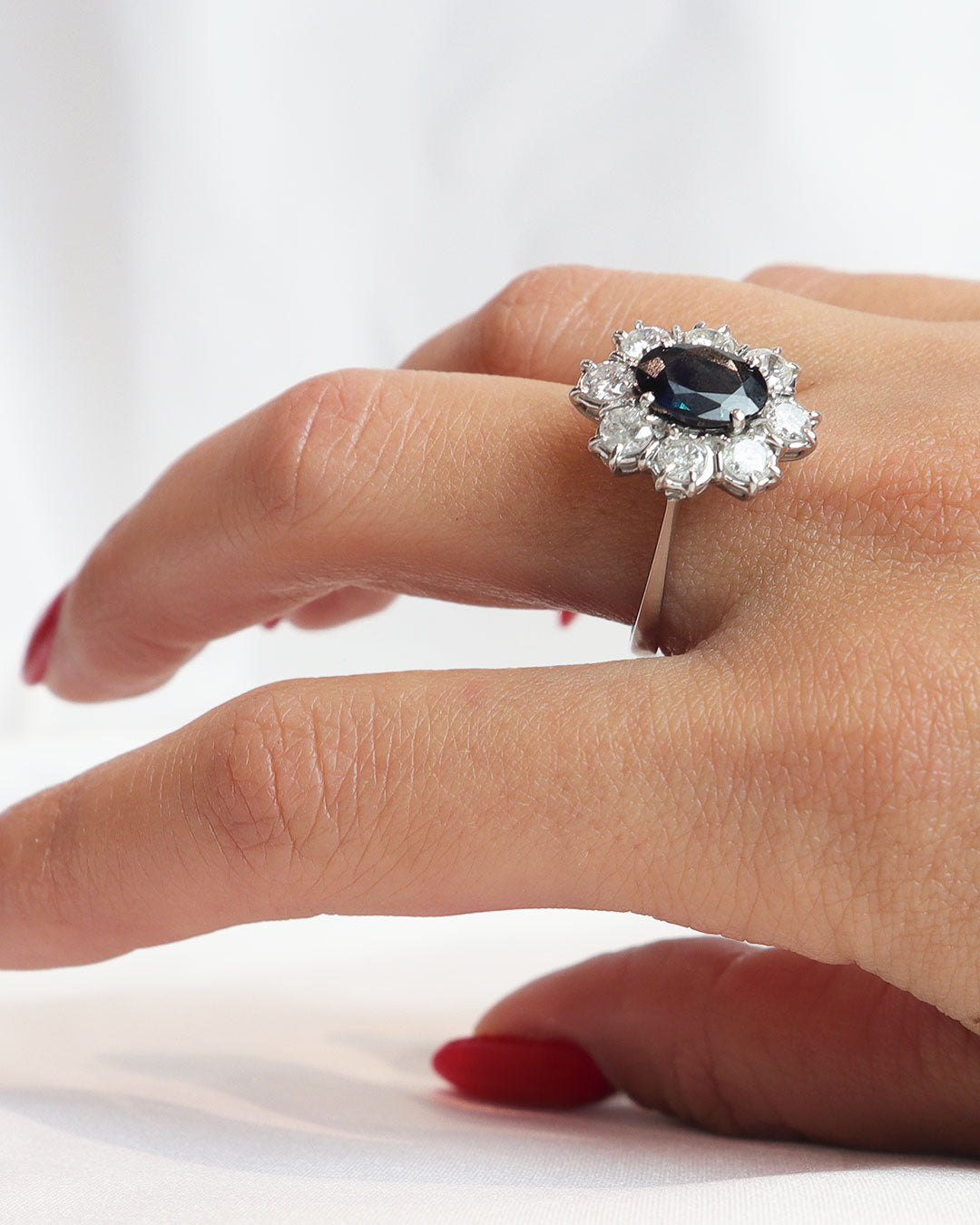 Anello vintage zaffiro australiano cod. 7923