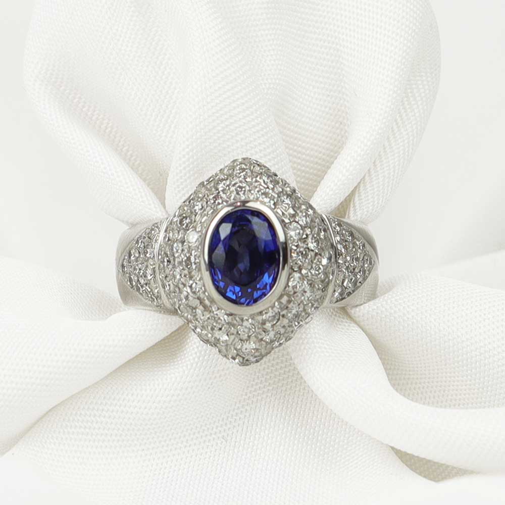 Anello zaffiro e pavè diamanti cod. 6654