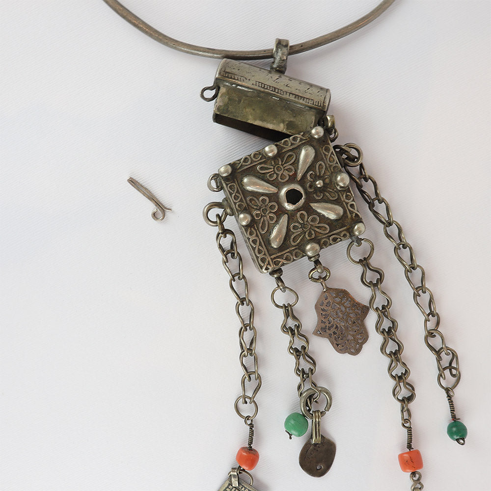 Ethnic necklace