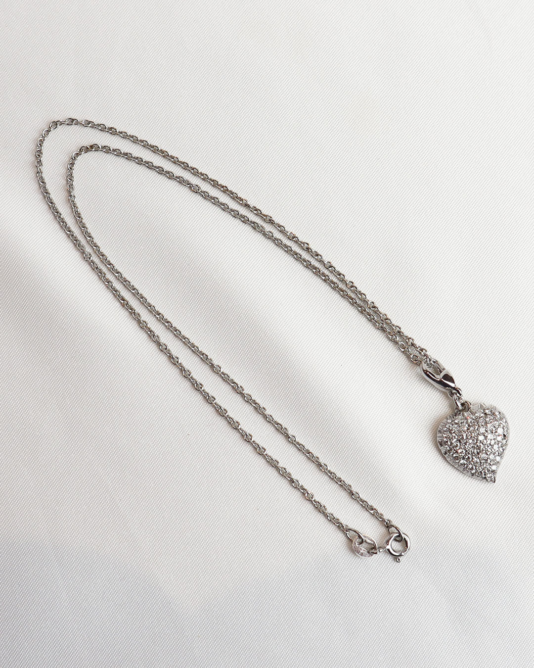 Catena con ciondolo cuore oro bianco cod. 7895