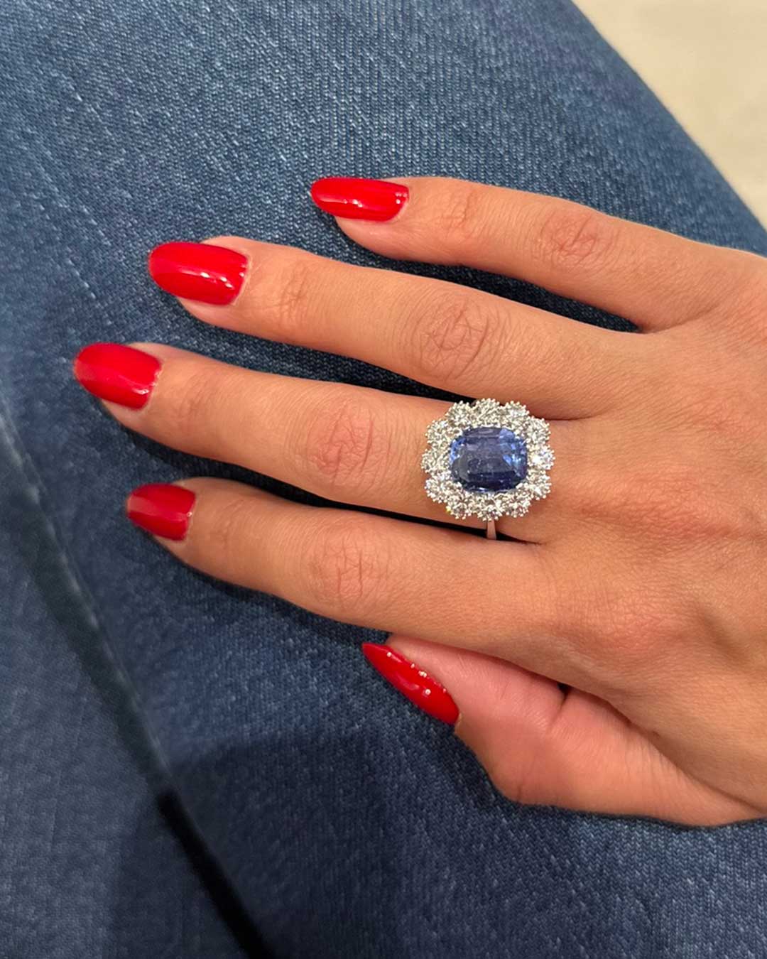 Anello zaffiro cod. 7887