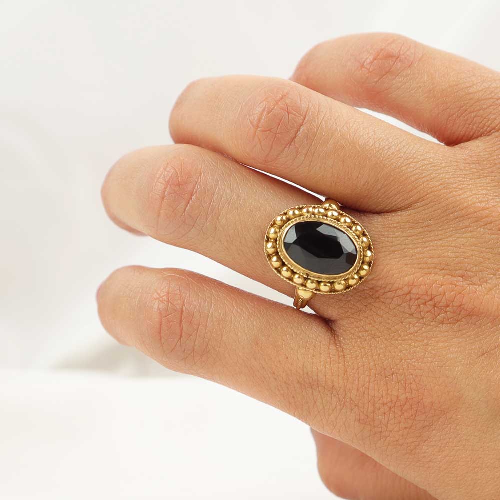 Anello antico con granato cod. 7621 - Oro Tesori