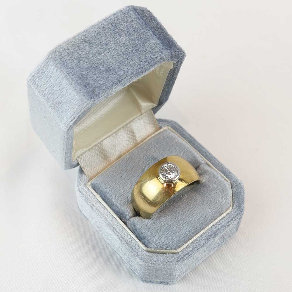 Anello fascia oro e solitario cod. 001 - Oro Tesori