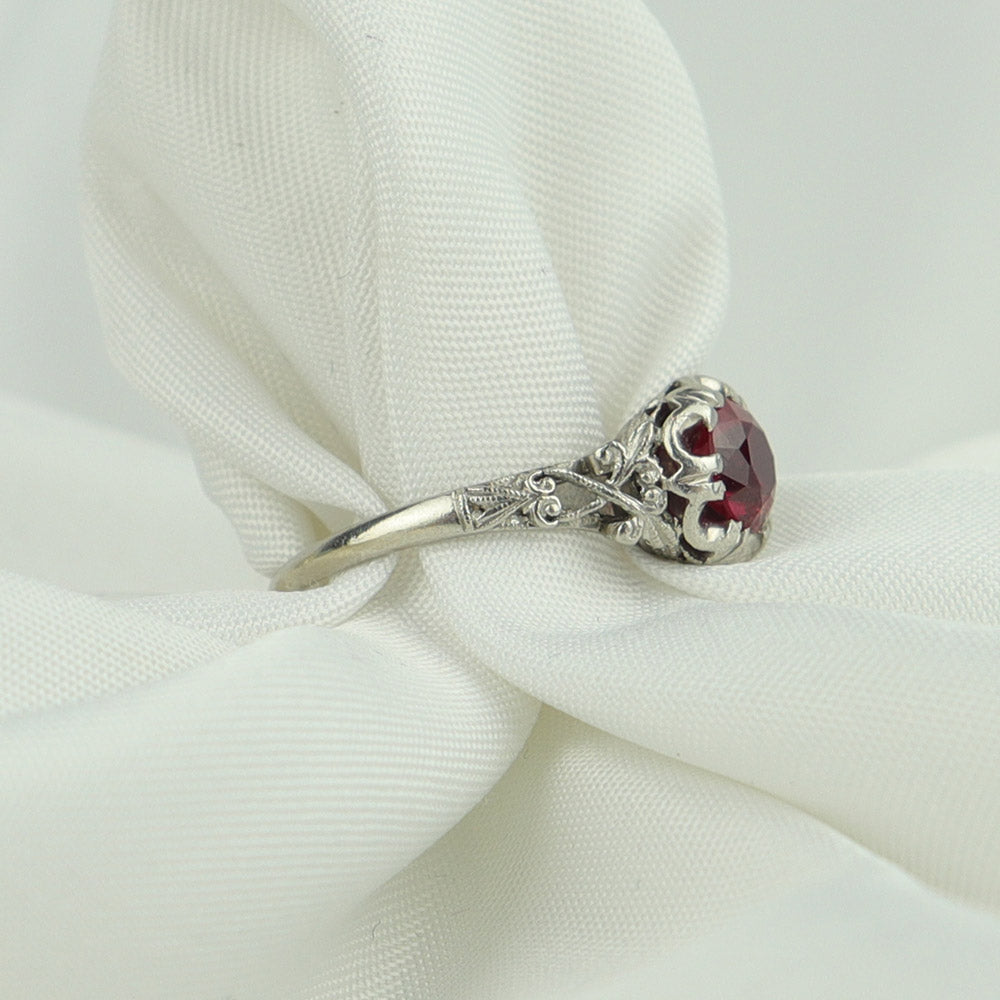 Anello antico 'liberty' con rubino cod. 6590