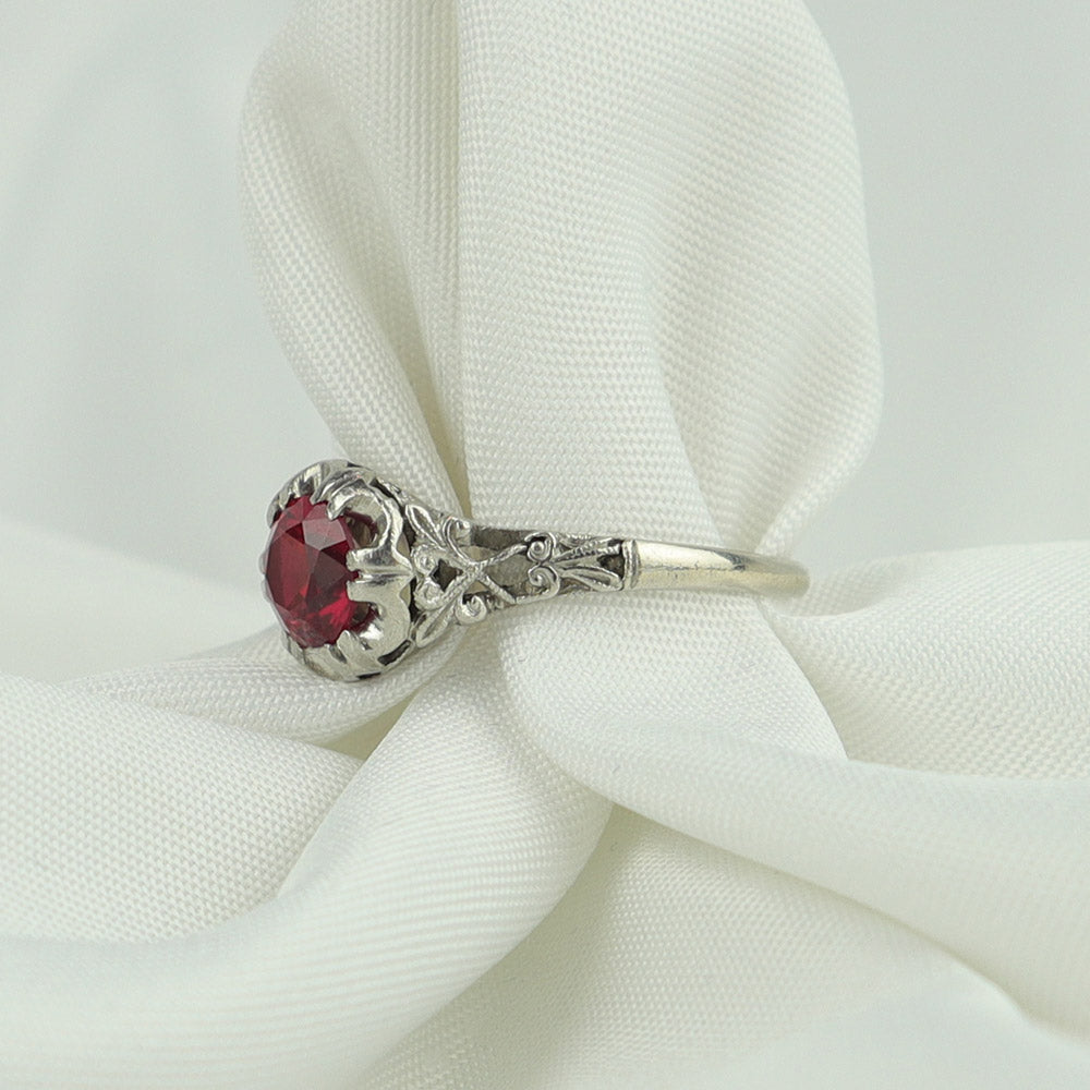Anello antico 'liberty' con rubino cod. 6590