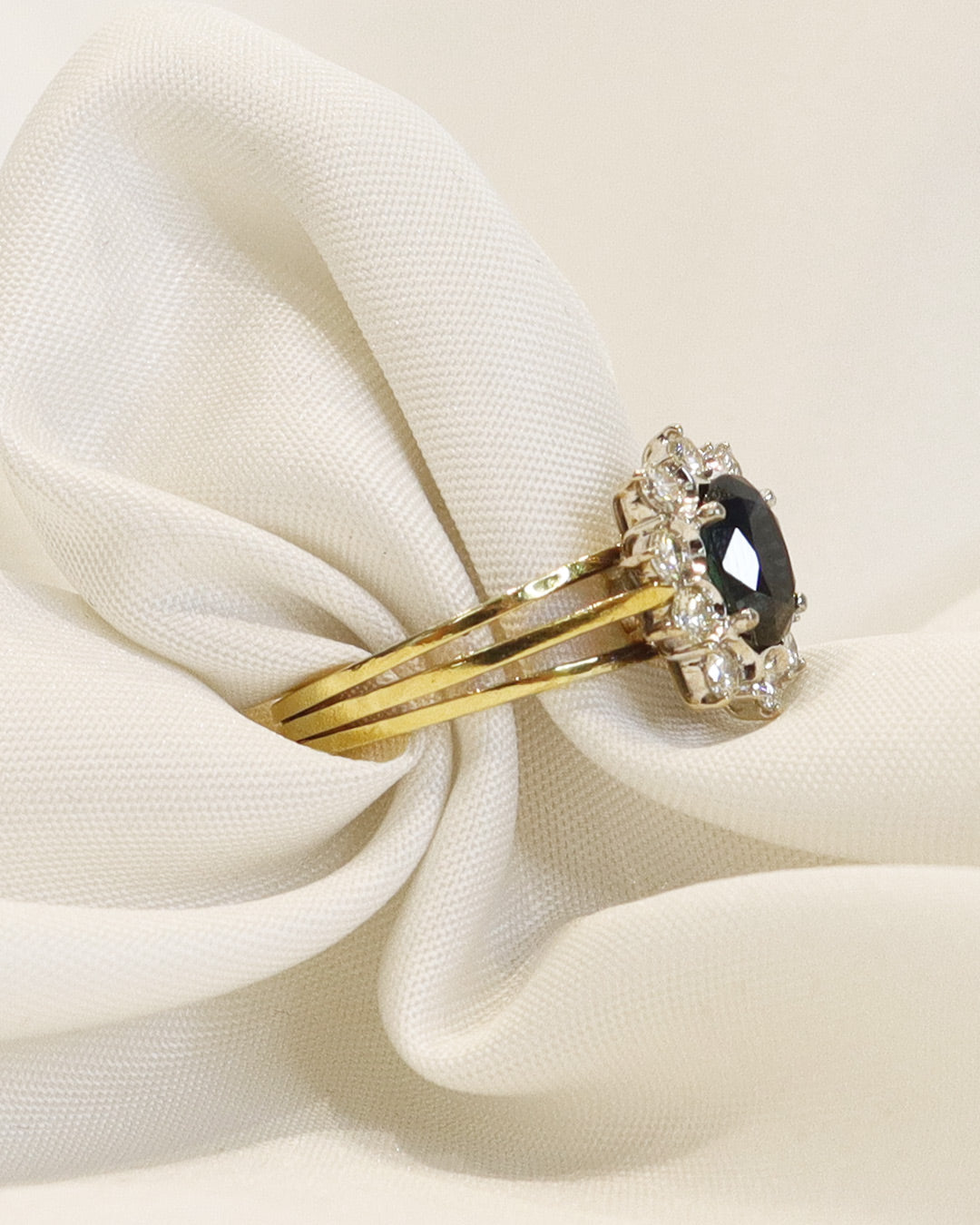 Anello Zaffiro cod. 5650