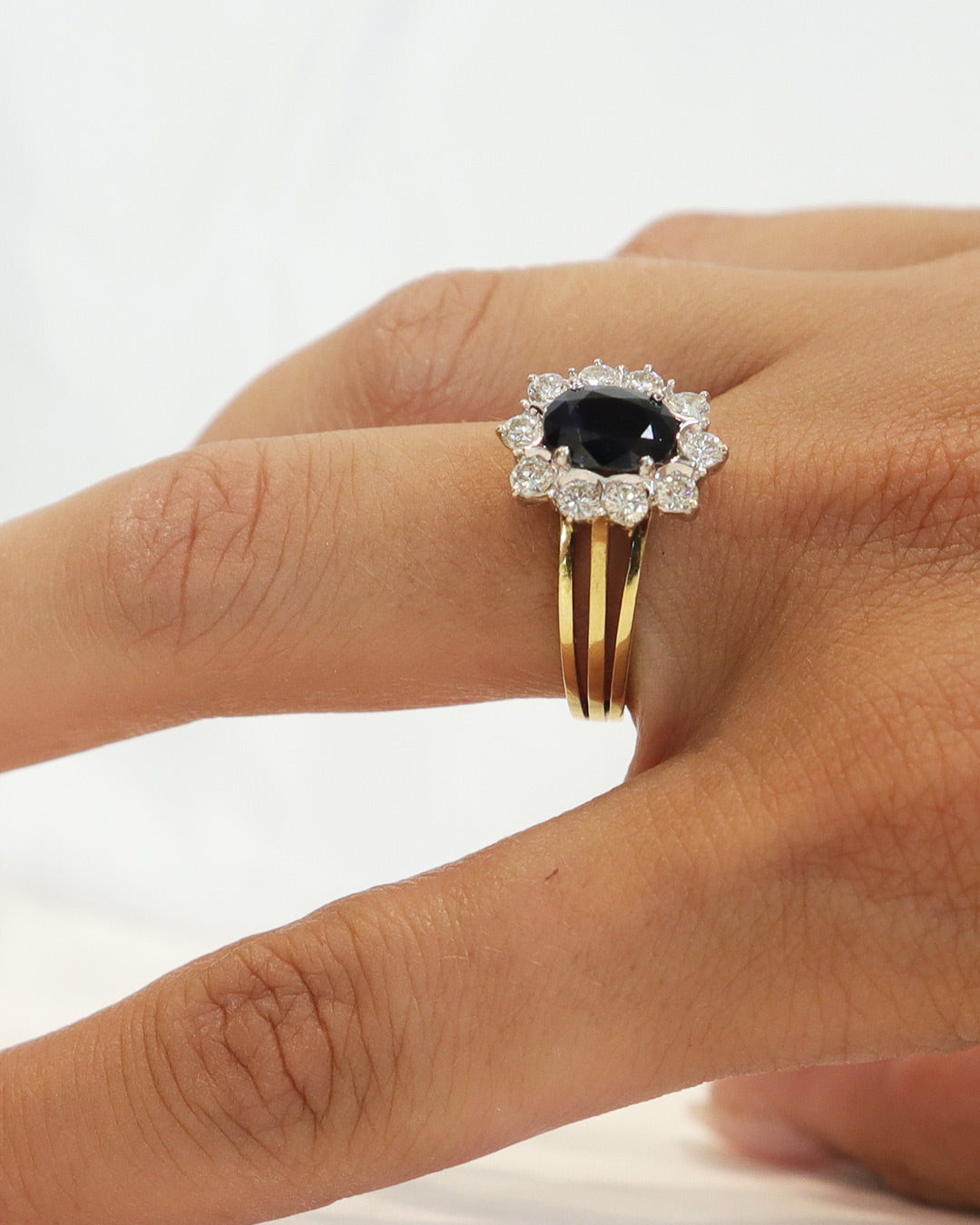 Anello Zaffiro cod. 5650