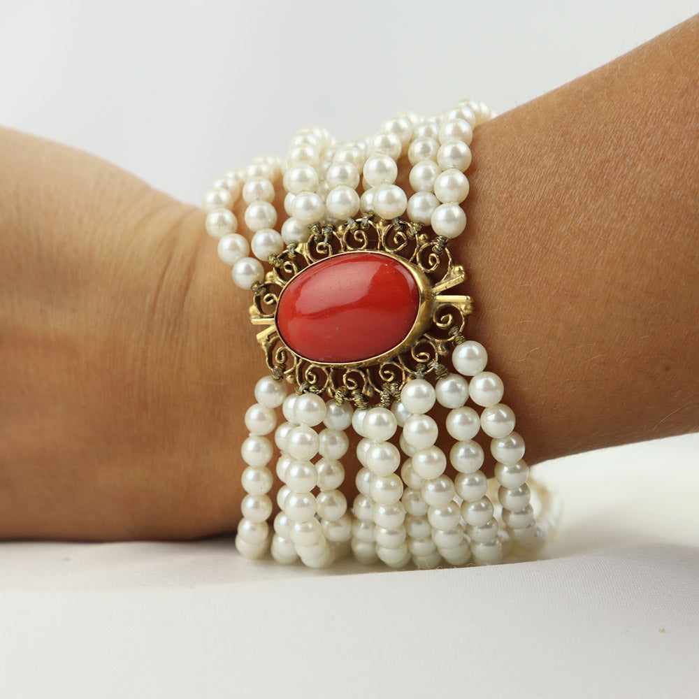Antique bracelet with pearls and coral