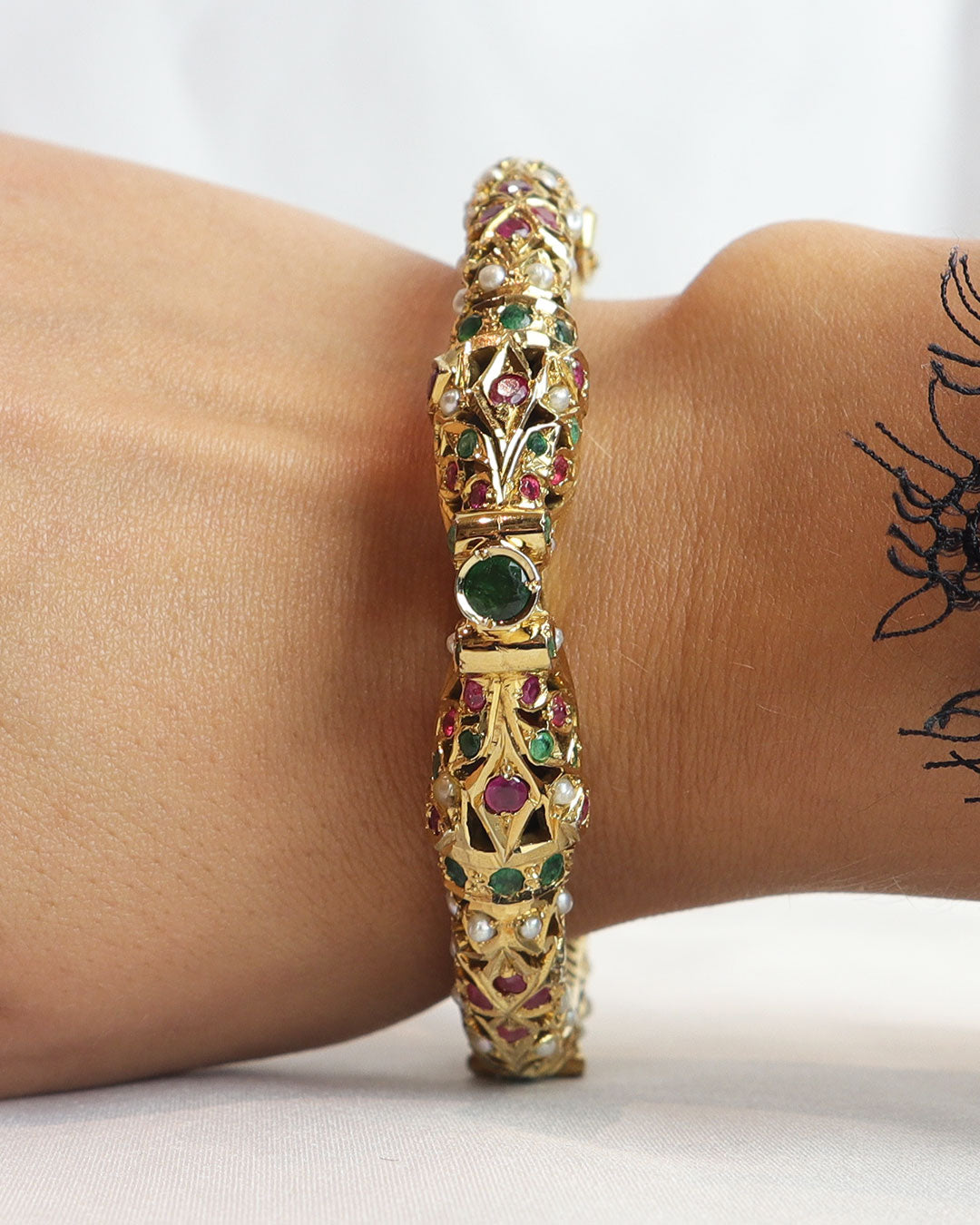 Bracciale oro e pietre colore cod. 7924