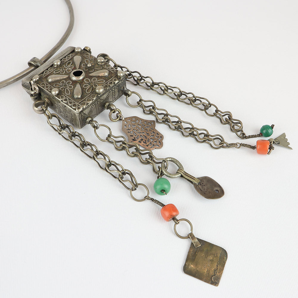 Ethnic necklace