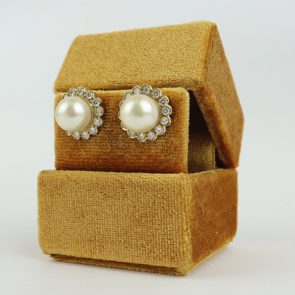 Pearl earrings