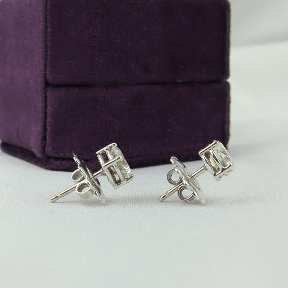 Orecchini punto luce cod. 5638