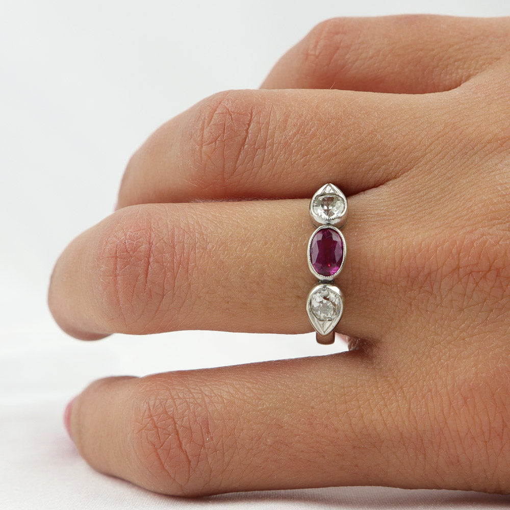Anello Rubino e diamanti cod. 6190