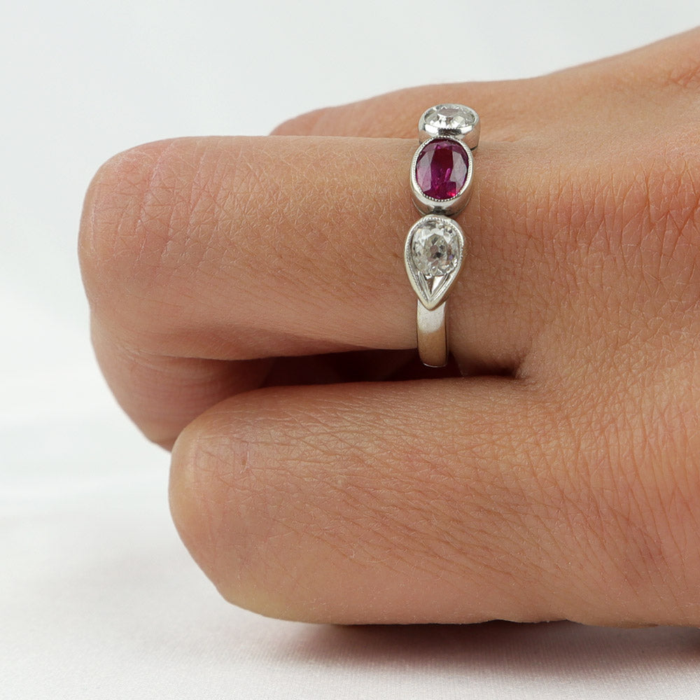 Anello Rubino e diamanti cod. 6190