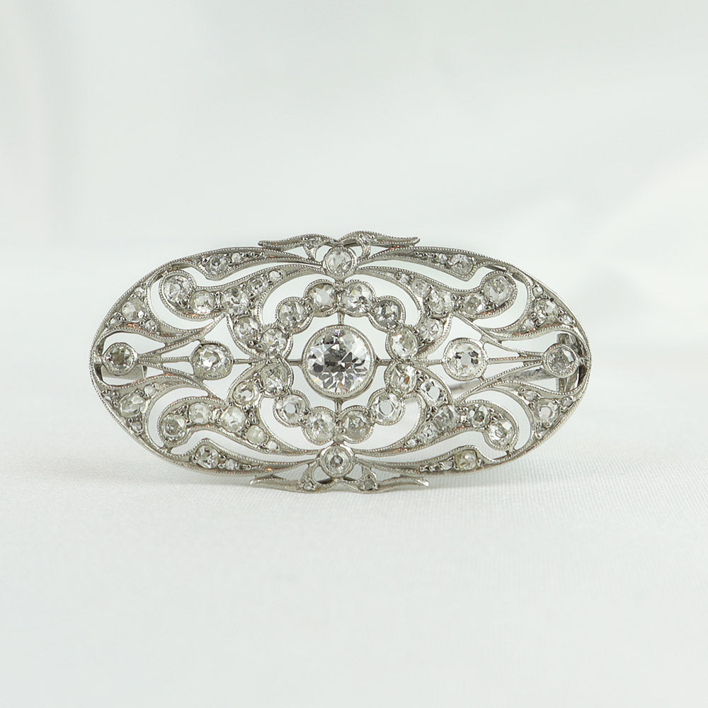 Antique brooch with diamonds